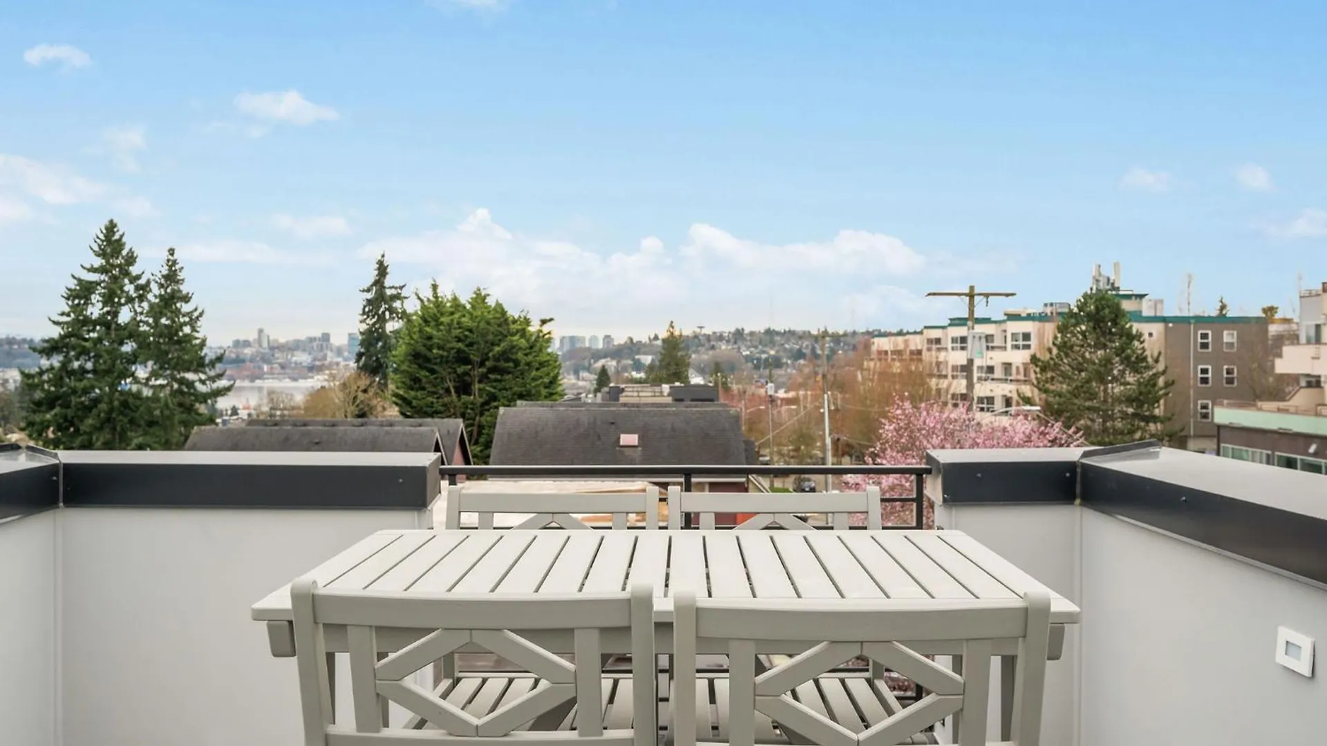 Holiday home Winslow Place By Betterstay Seattle