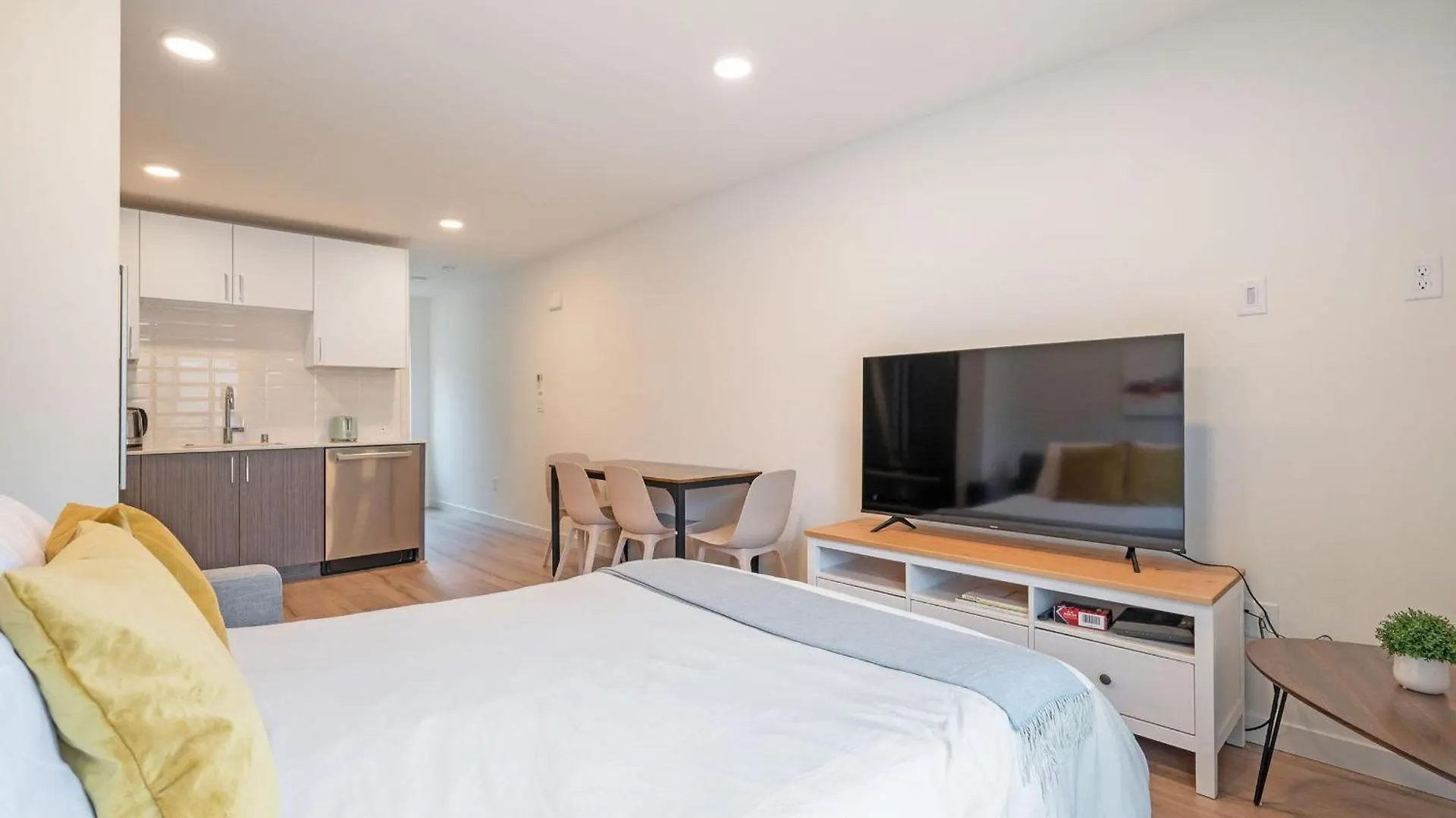 Winslow Place By Betterstay Seattle